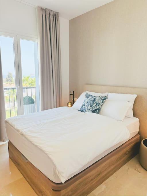 Oceanview Luxury Penthouse Lejlighed Estepona Eksteriør billede